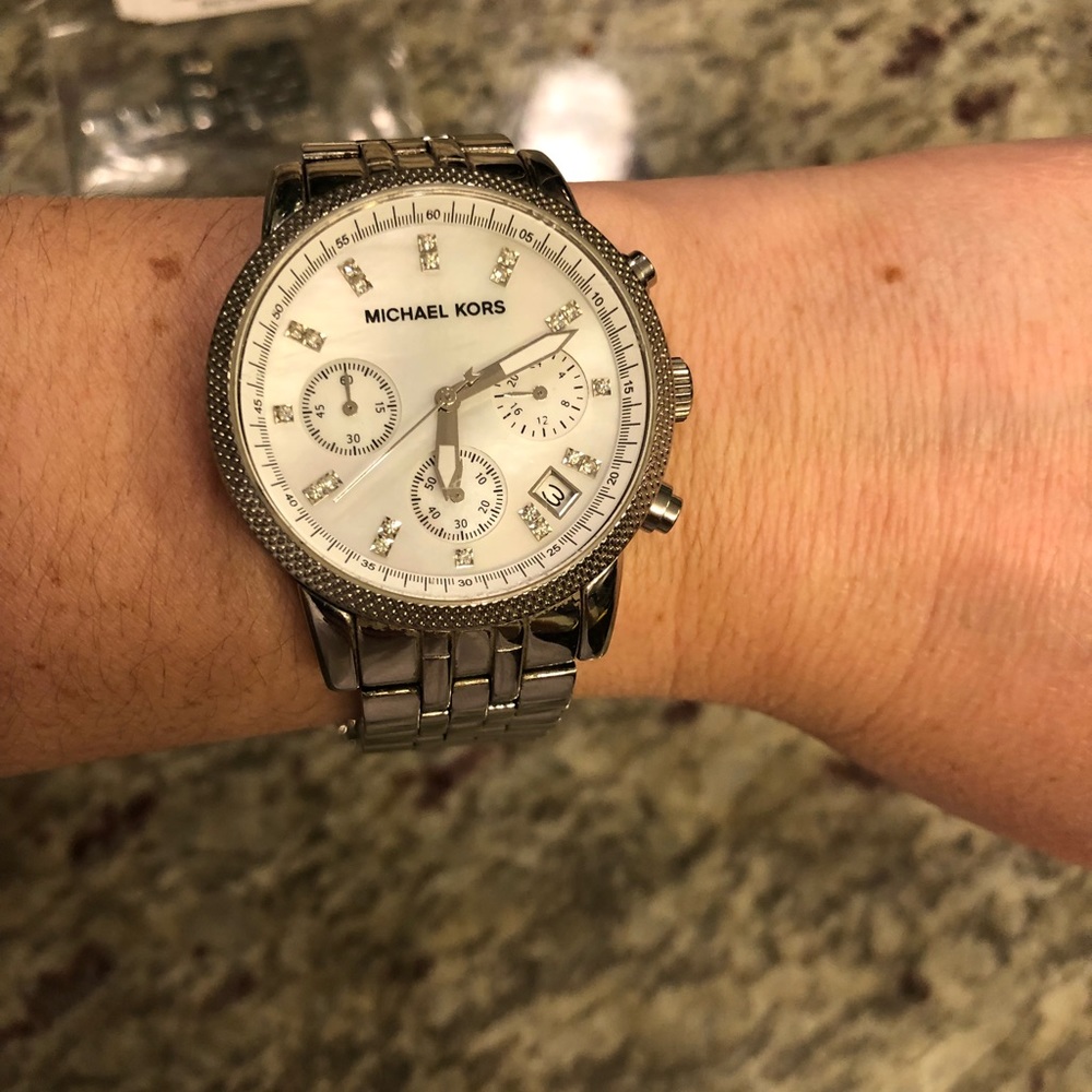 Michael Kors Women’s Silver Watch w/ Opal Face - Picture 5 of 5